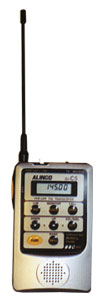 Носимая радиостанция Alinco DJ-C5.